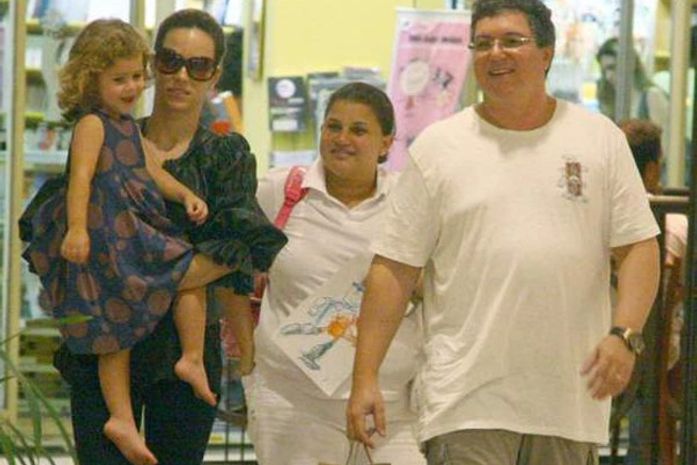 Boninho com a mulher, Ana Furtado, e a filha