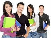 Em idade de vestibular, jovens adiam faculdade e estudam para concursos