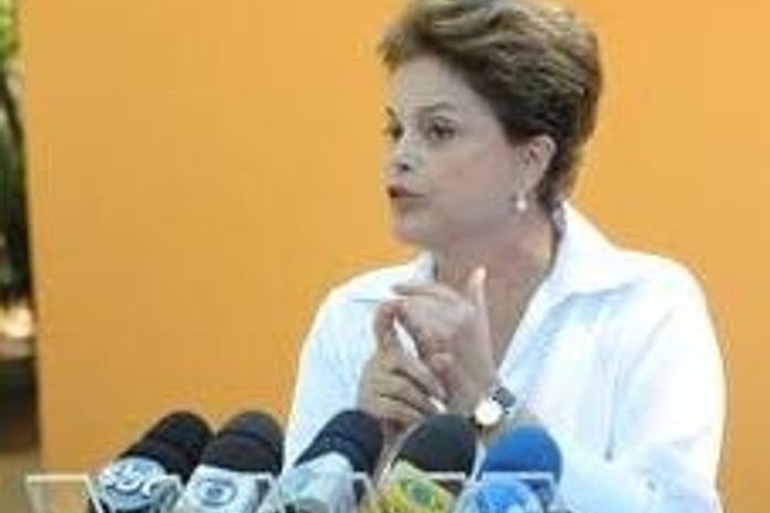 Dilma confirma mais dez ministros, incluindo três mulheres