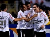 Vídeo:Corinthians vence, conta com tropeço de adversários e encosta no líder