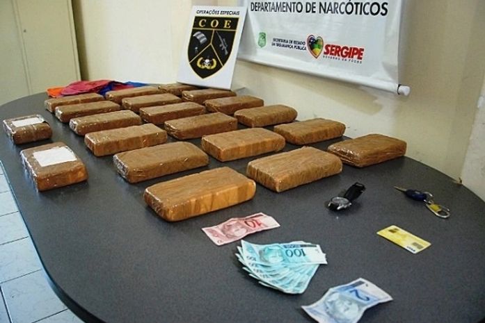 Vídeo:Taxista alagoano é preso com 20 kg de cocaína em Aracaju-SE