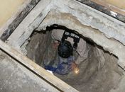 Foto divulgada por autoridades dos EUA mostra o túnel achado na fronteira entre México e EUA na quarta-feira (3). 