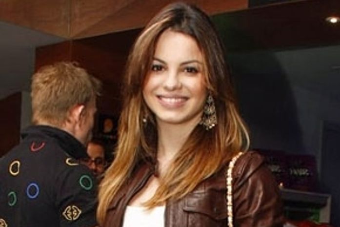 Irmã de Kayky Brito pede para não ser filmada em balada com amigos no Rio