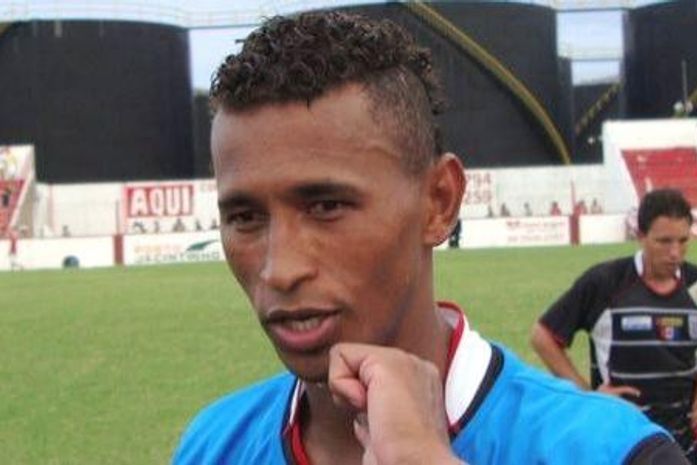 ASA dispenas seis e Ciel falta novamente a treinamento