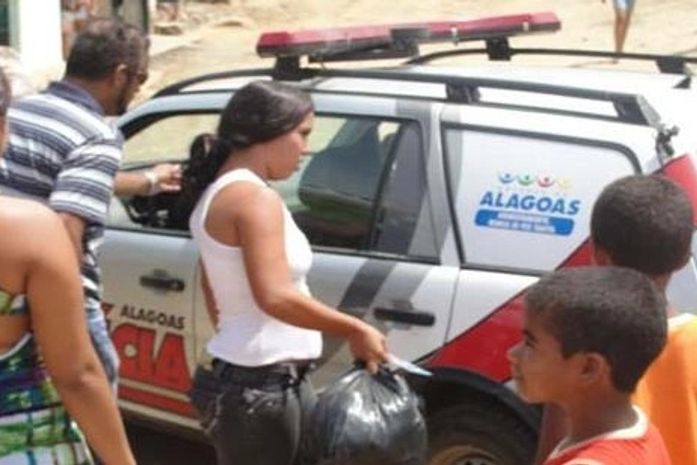 Maria de Fátima sendo presa