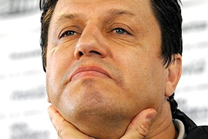 Adilson Batista assina e inicia projeto do Santos para a Taça Libertadores