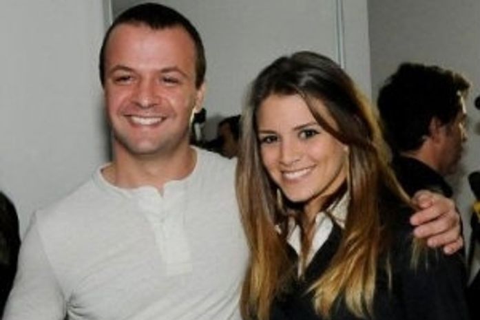 Ex-chiquitita evita falar sobre namoro com Amon Lima