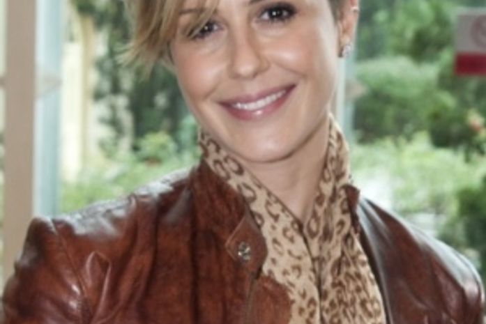 Guilhermina Guinle exagera no botox e leva bronca da globo