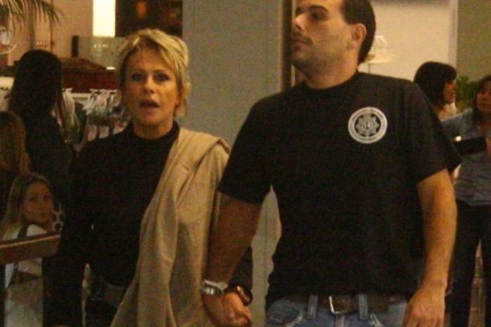 Juiz tem dúvidas se Ana Maria Braga comparecerá a audiência