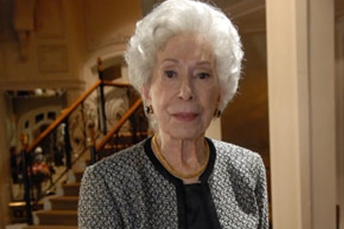 Cleyde Yáconis volta a gravar cenas 'Passione no Rio', diz jornal