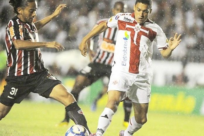 São Paulo empata com Vasco despreocupado e fica longe da Libertadores