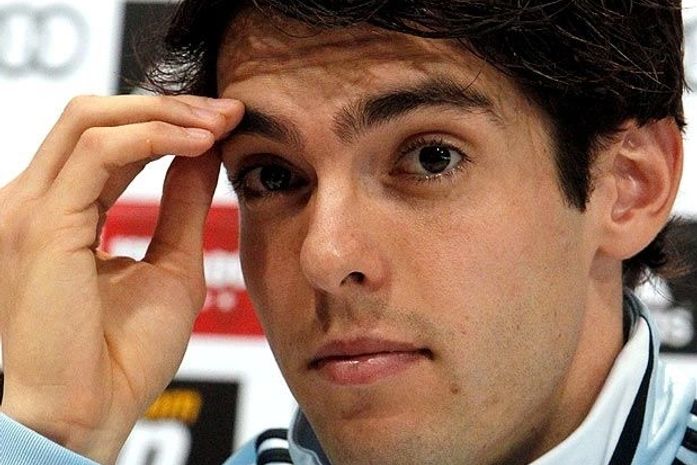 Cauteloso, Kaká inicia caminhada por 4ª Copa com 2 anos de atraso