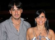 Um, dois, três...  a dancarina, Gretchen anuncia outro casamento!