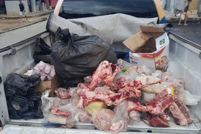 Vigilância Sanitária apreende 450kg de carnes e frios estragados no Jacintinho