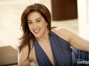 Claudia Raia tem carro apreendido em blitz da Lei Seca
