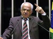 Simon: PT também tentou blocão e não pode 'se fazer de santo'