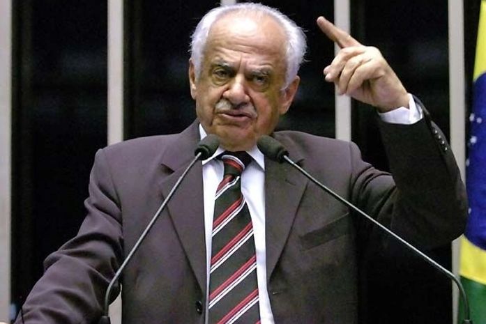 Simon: PT também tentou blocão e não pode 'se fazer de santo'