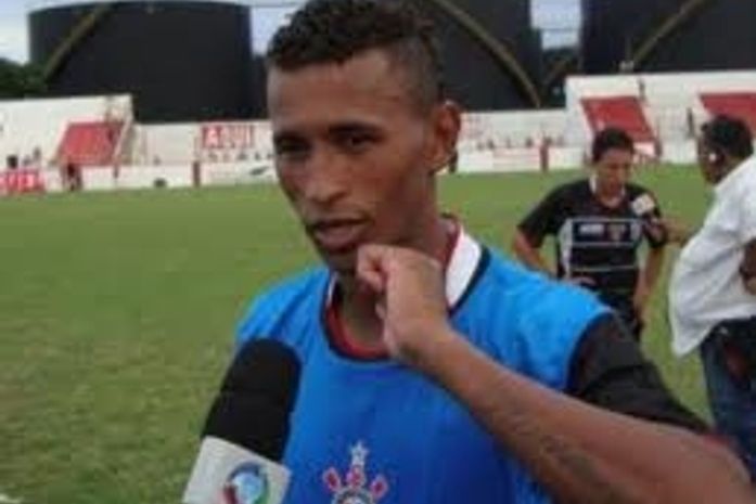 Ciel fala sobre alcoolismo no Globo Esporte