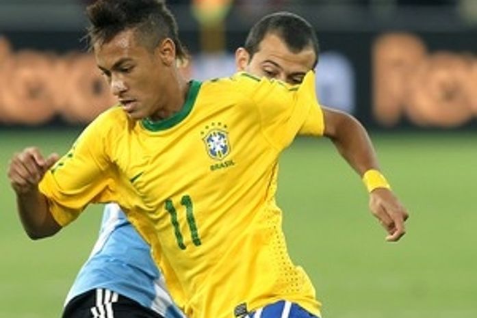 Reunião com Ney Franco vai decidir se Neymar terá férias antecipadas