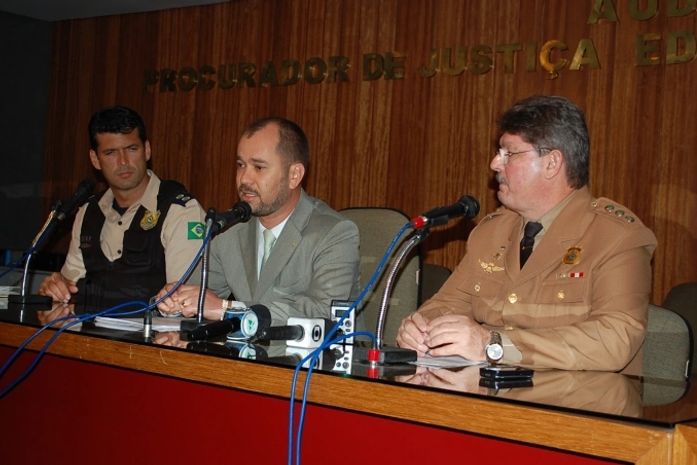 entrevista coletiva na sede do Ministério Público