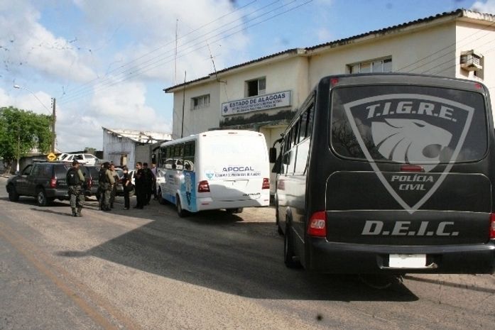 Operação de transferência aconteceu nesta quinta-feira, 25