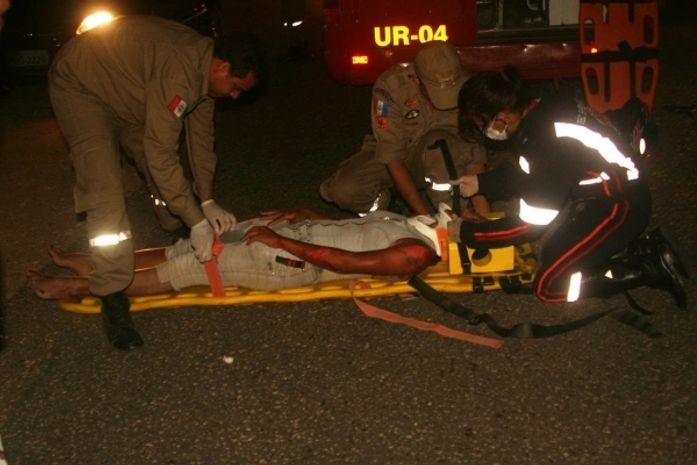 Sem usar capacete, jovem morre em acidente de moto