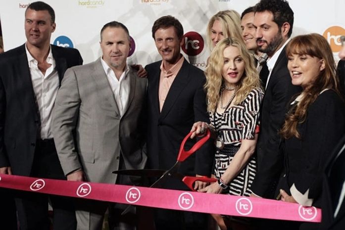 Madonna na inauguração de sua academia