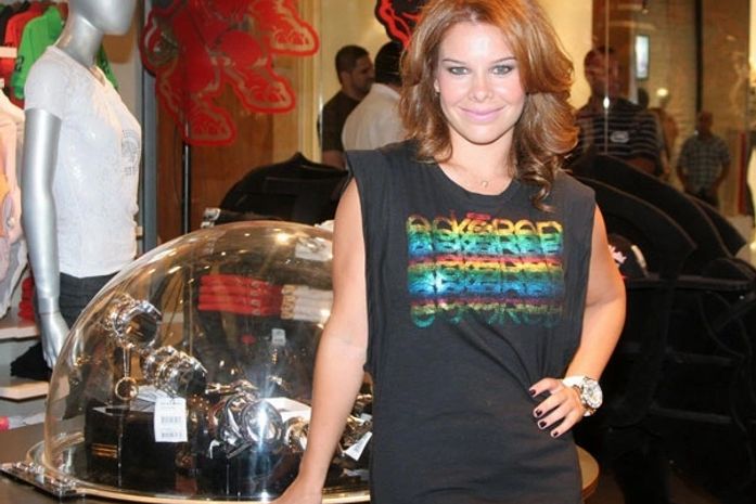 Mesmo sem ser convidada, Fernanda Souza dia que não posaria nua