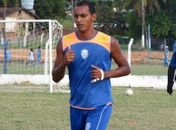 CSA renova contrato do goleiro Anderson Paraíba