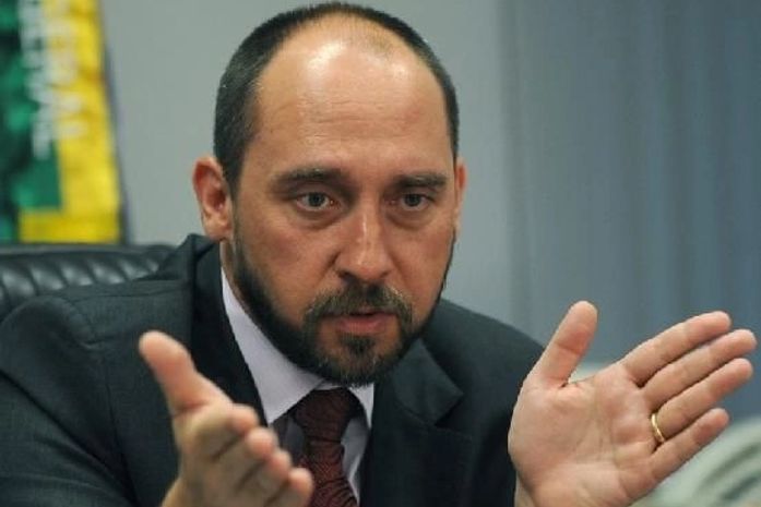 Advogado Luiz Inácio Adams será próximo ministro do STF