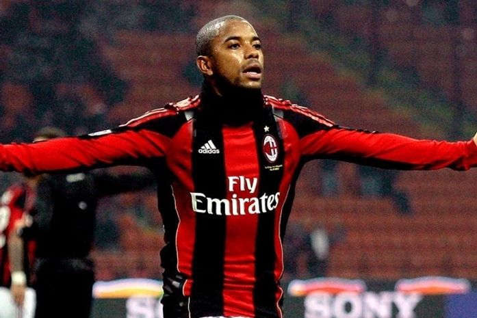 Milan passa fácil pelo Cesena e retoma a liderança do Italiano