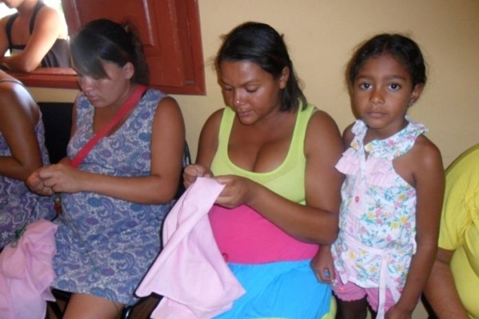 Grupos de gestantes de Coruripe recebem kits de enxovais