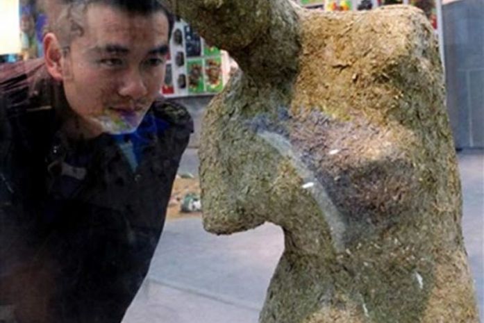 Estátua estava exposta em um museu na província de Henan.