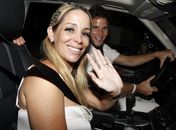 Recém-casados, Winits e Faro seguem para noite de núpcias em hotel de luxo