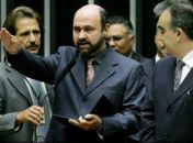 Deputado alagoano destinou R$ 100 mil para Frank Aguiar fazer evento