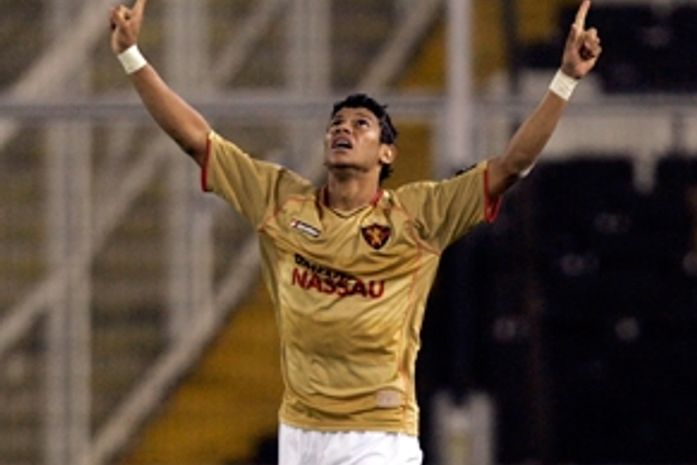 Flamengo deve fazer proposta por Ciro na segunda