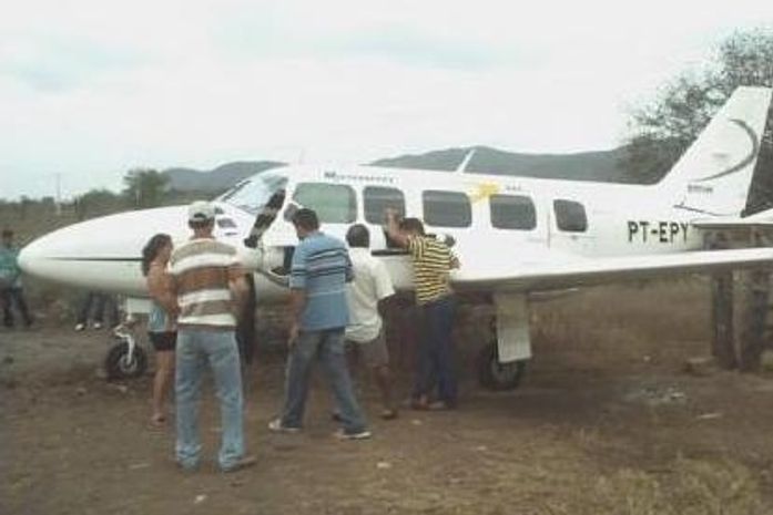 Avião que fez pouso forçado prestava serviço para o Governo Federal