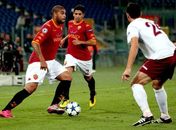 Adriano recebe o prêmio "Bidone D'oro" como pior jogador da Itália pela terceira vez