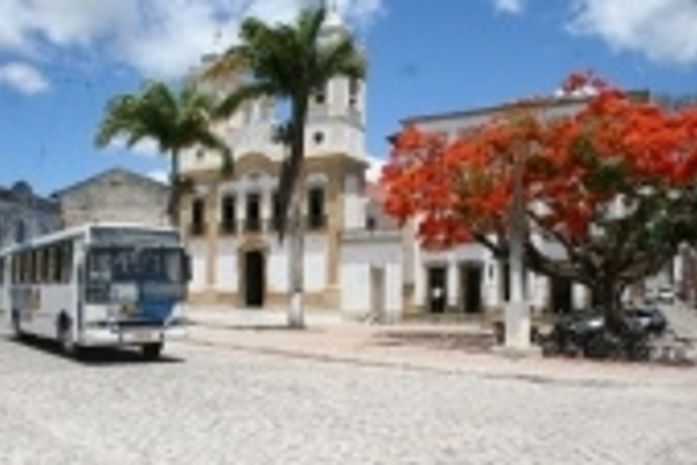 Ônibus deixarão de circular no centro histórico de Penedo
