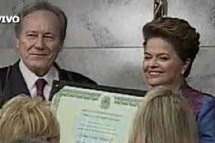 "É uma imensa emoção", afirma Dilma durante diplomação
