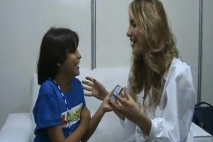 Entrevista de Claudia Leite, que estará hoje no Pilar, para Alvinho San