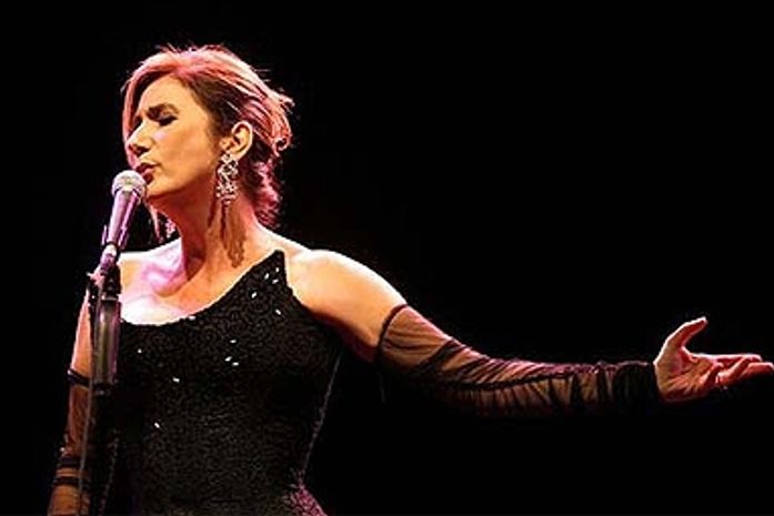 Show da cantora Zizi Possi confirmada no dia 13 de janeiro em Maceió