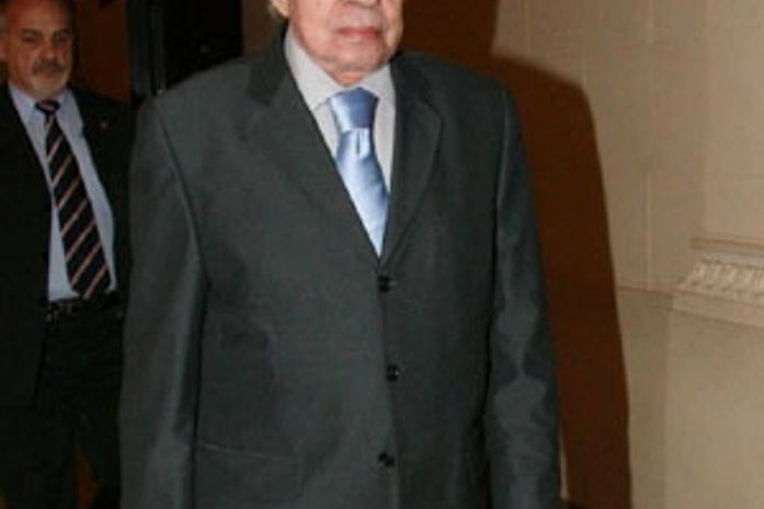 "Chico Anysio está com pneumonia", afirma mulher do humorista
