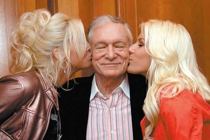 Dono da "Playboy" vai se casar com modelo 60 anos mais jovem que ele