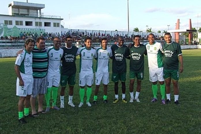 Jogo das "estrelas" faz a festa dos torcedores em Murici