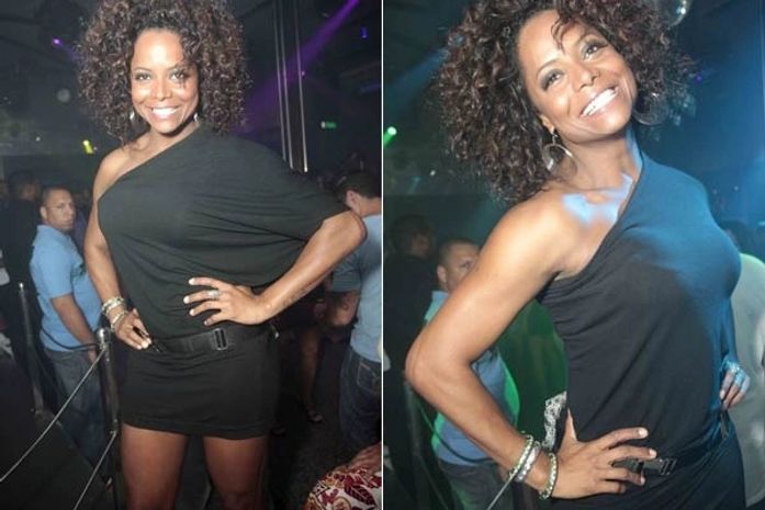 Adriana Bombom passa a virada com as filhas, diz jornal