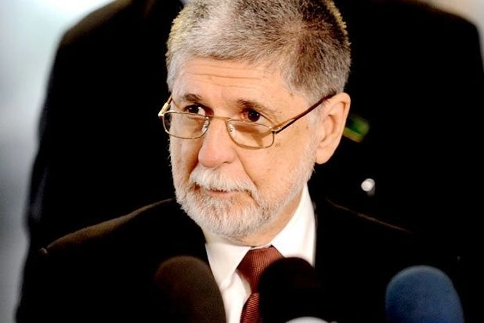 Caso Battisti: defensores franceses louvam a decisão de Lula