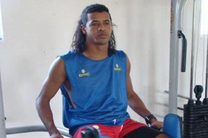 Tico Mineiro chega para defender o CSA e afastar desconfiança da torcida