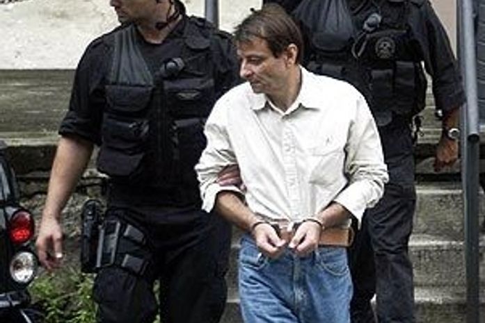 Governo italiano pede ao STF que mantenha Battisti preso