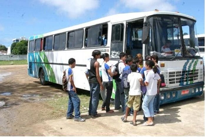 Municípios têm até fevereiro para aderir ao transporte escolar integrado